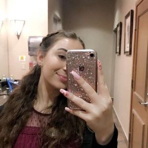 Meet your Posher, Laura-lee